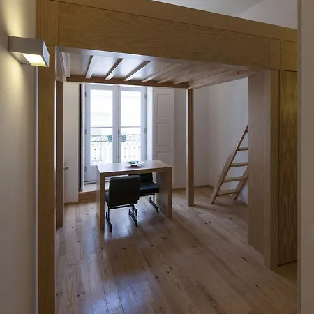 Oporto Home Apartments *