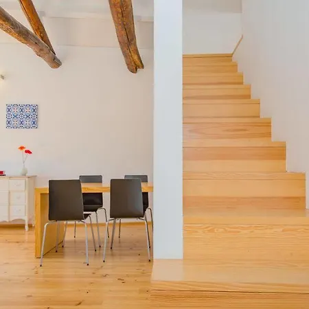 Oporto Home Apartments *